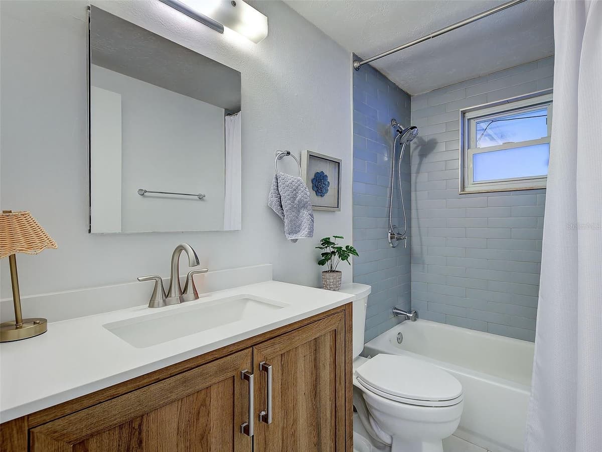 1439 STRADA D ORO — photo 38 of 49