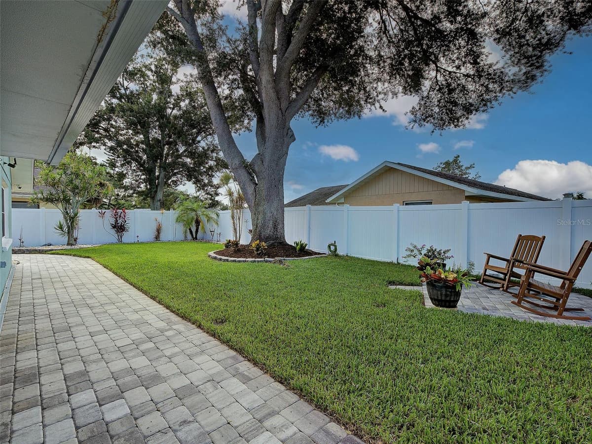 1439 STRADA D ORO — photo 7 of 49
