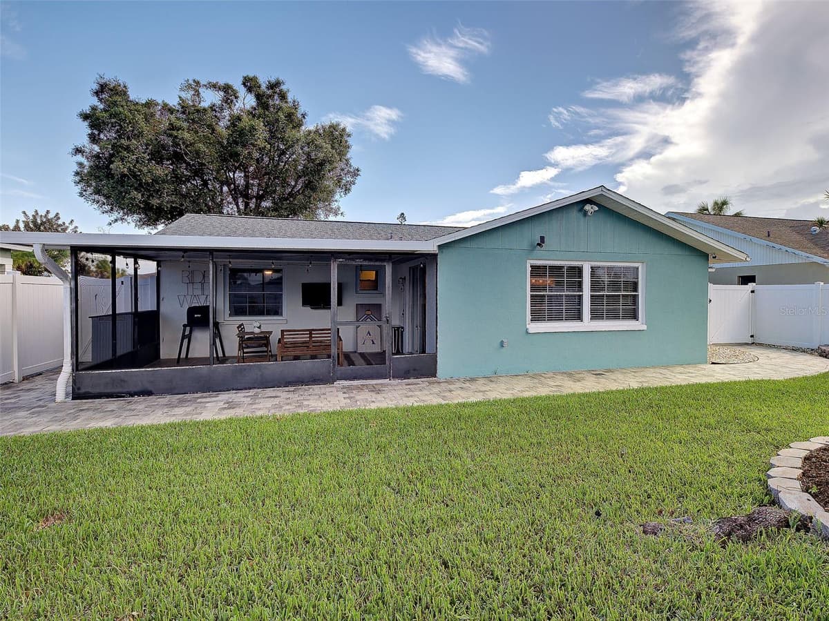1439 STRADA D ORO — photo 12 of 49