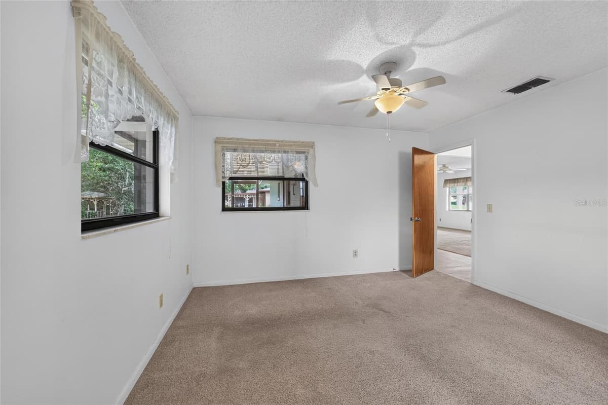 610 FOURTH AVENUE — photo 8 of 15