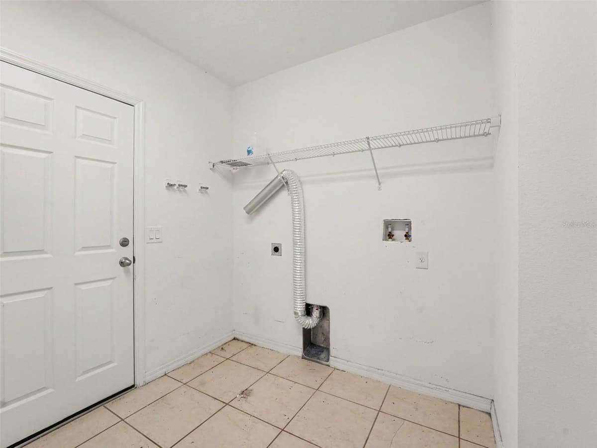 1407 MARSH MEADOW LN — photo 13 of 26
