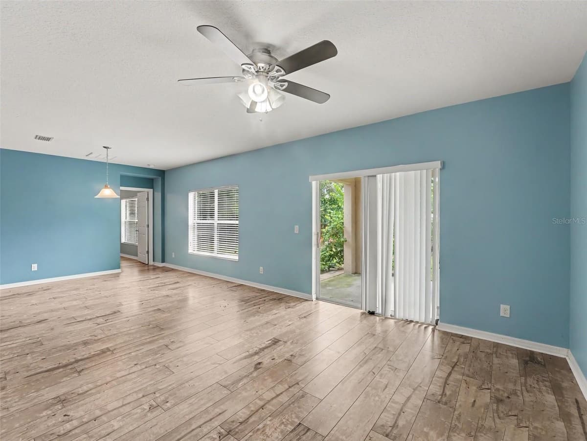 1407 MARSH MEADOW LN — photo 7 of 26