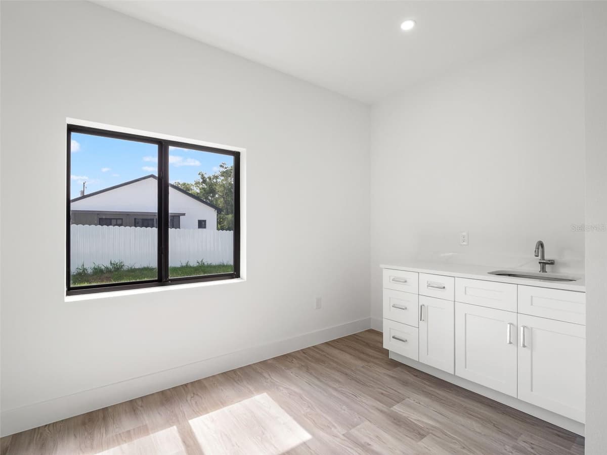 501 OCEAN AVENUE — photo 30 of 34