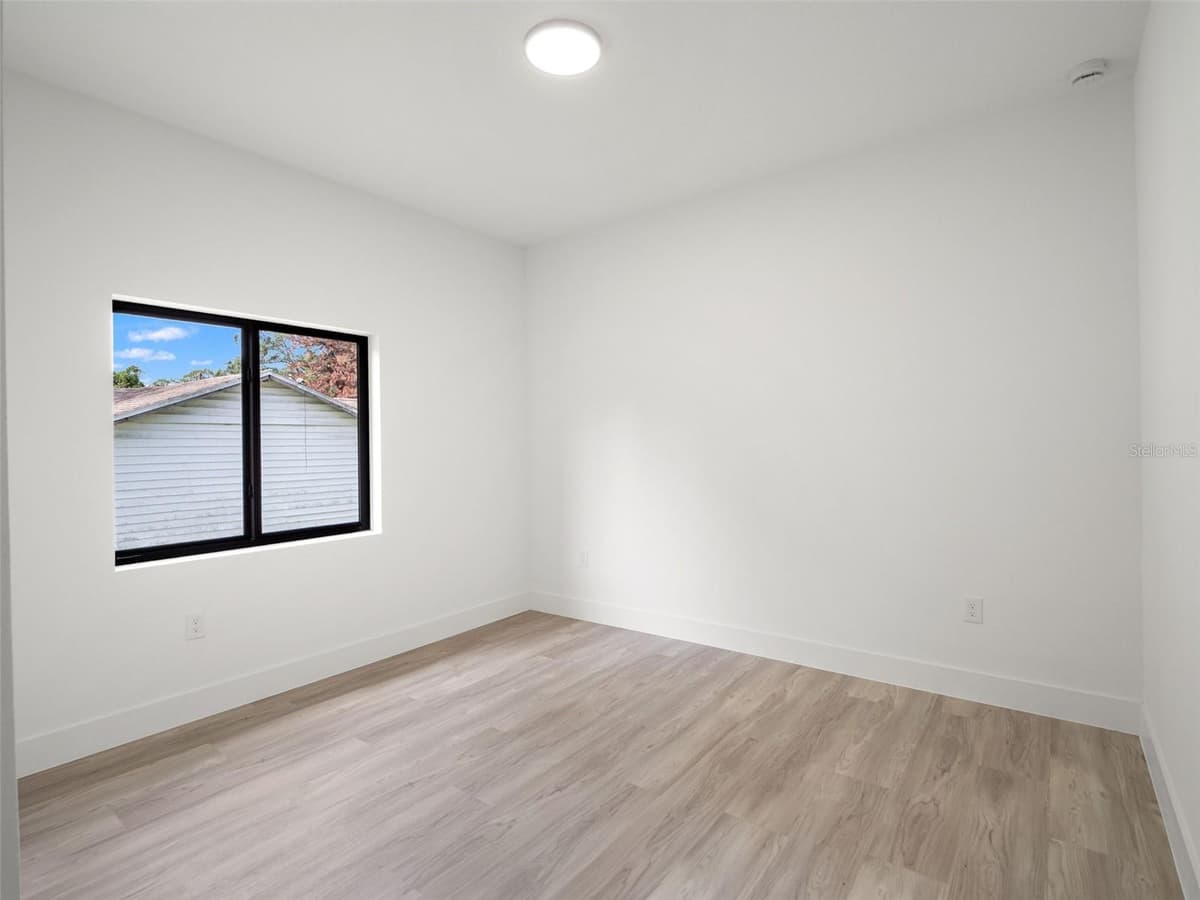 501 OCEAN AVENUE — photo 23 of 34