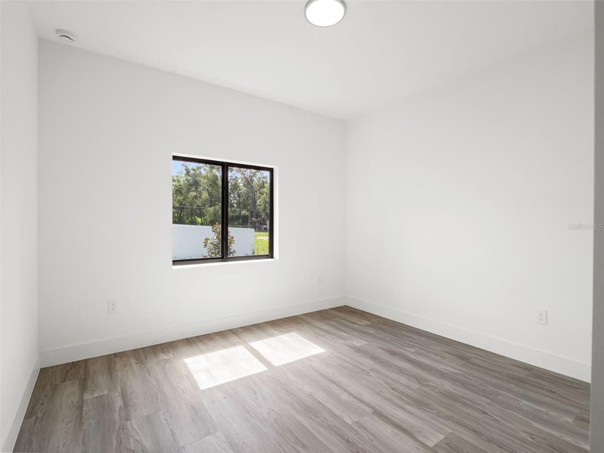 501 OCEAN AVENUE — photo 26 of 34