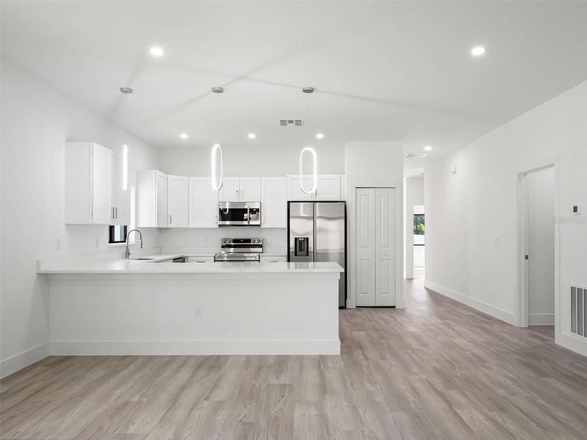 501 OCEAN AVENUE — photo 12 of 34