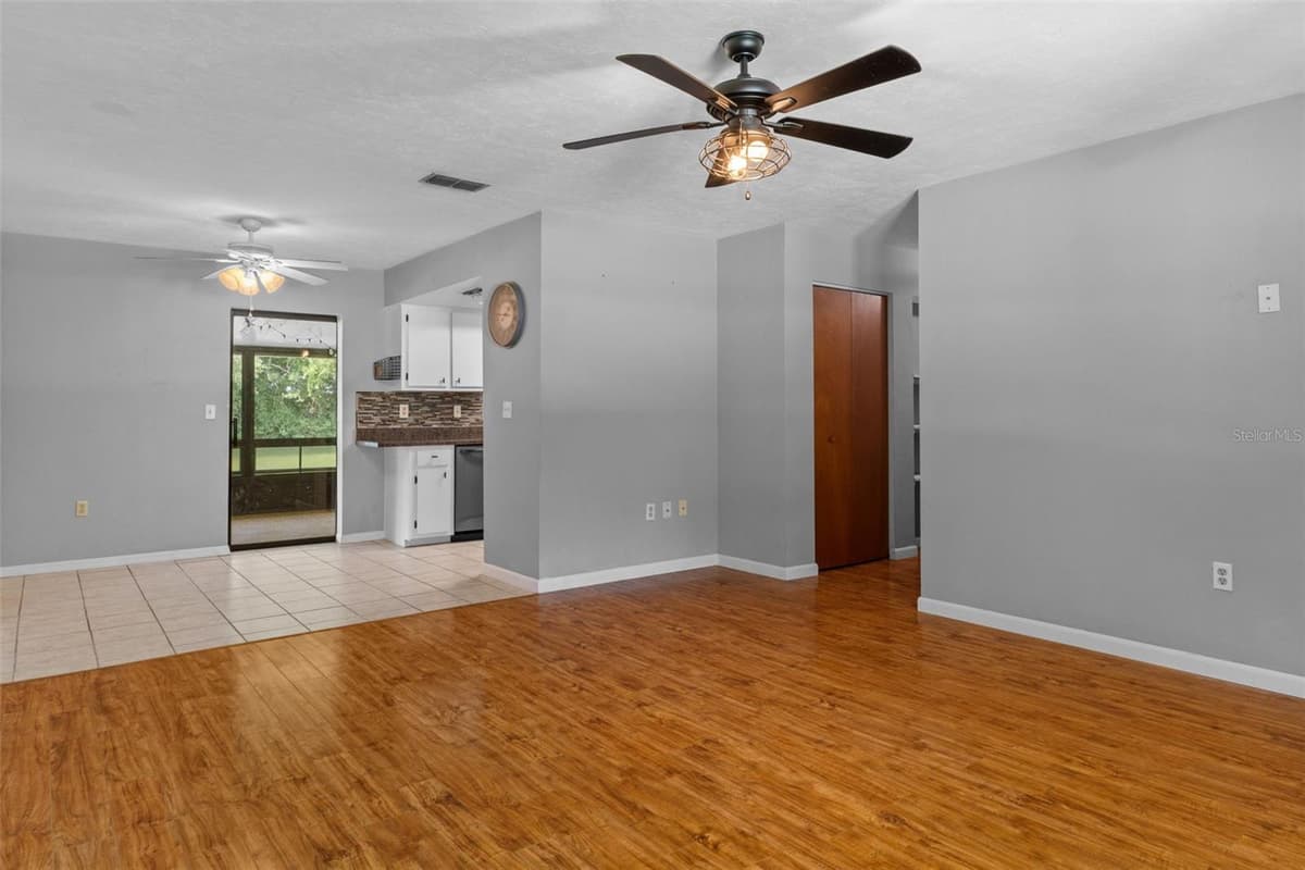11891 84TH AVENUE — photo 9 of 43