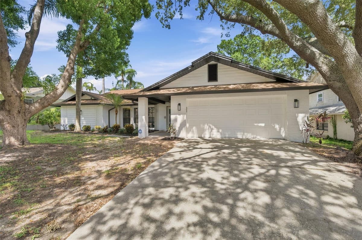 2721 BRIARPATCH DRIVE — photo 3 of 65