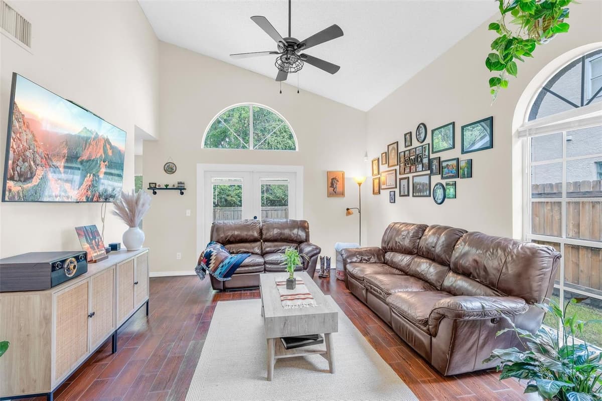 10561 SATINWOOD CIRCLE — photo 3 of 36