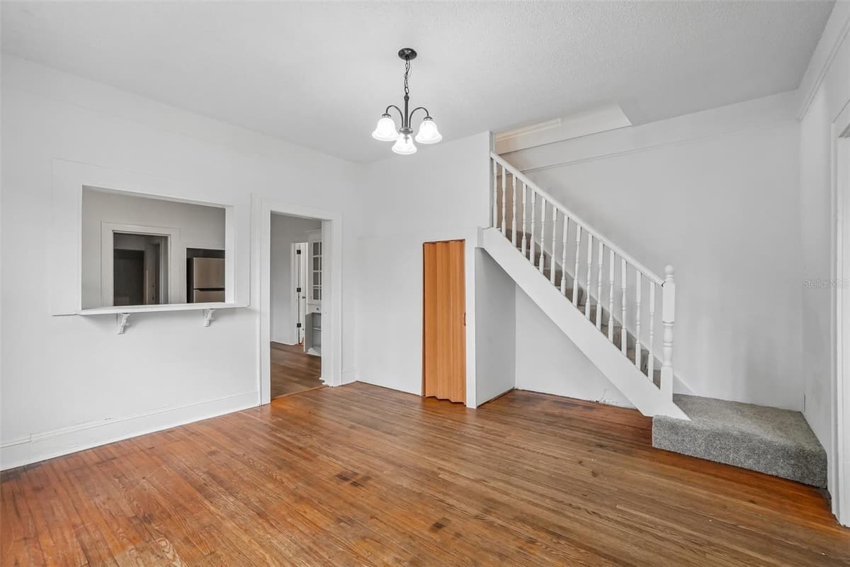 1533 ELM ROAD — photo 14 of 55