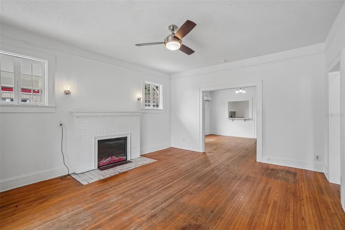 1533 ELM ROAD — photo 10 of 55