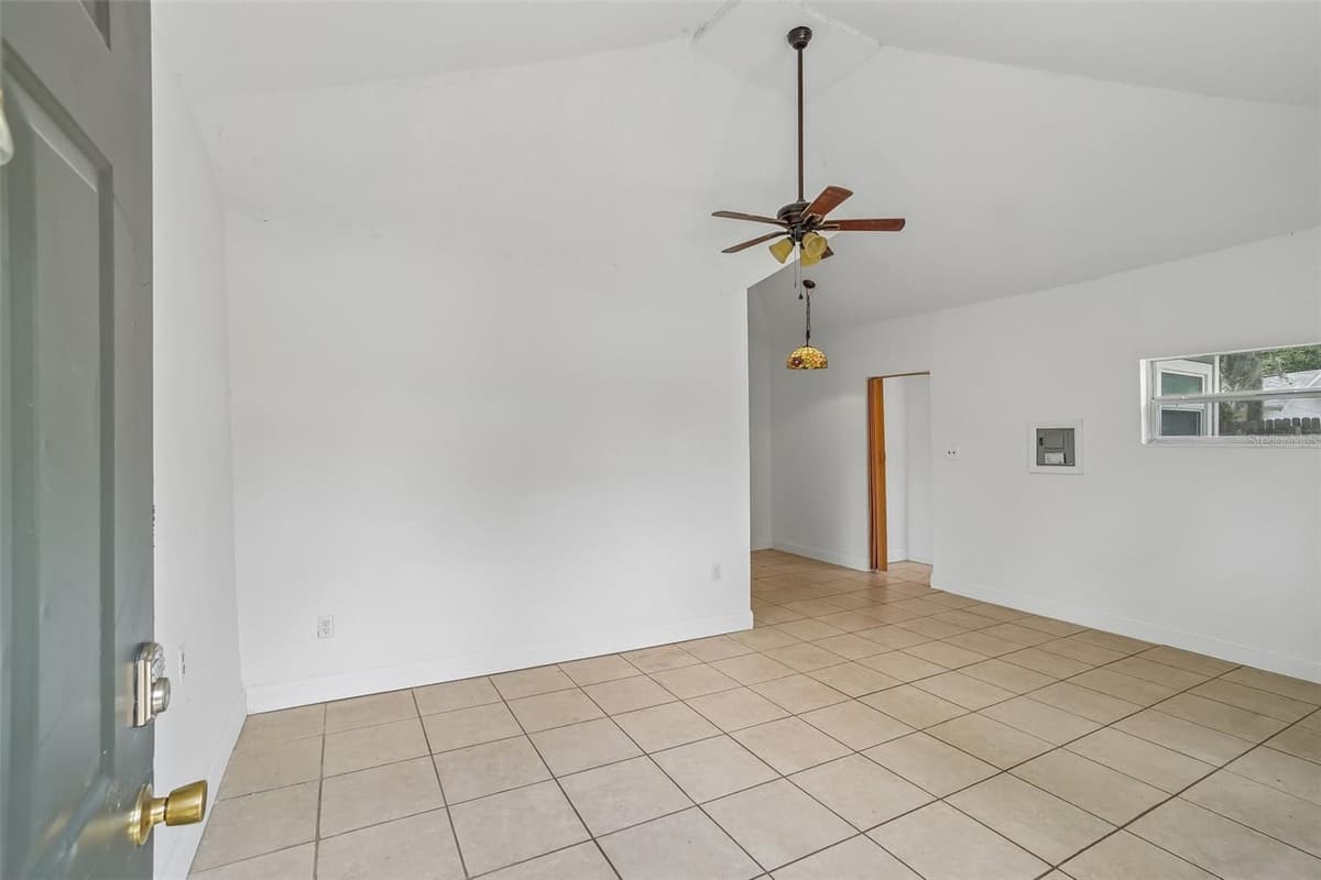 1533 ELM ROAD — photo 38 of 55