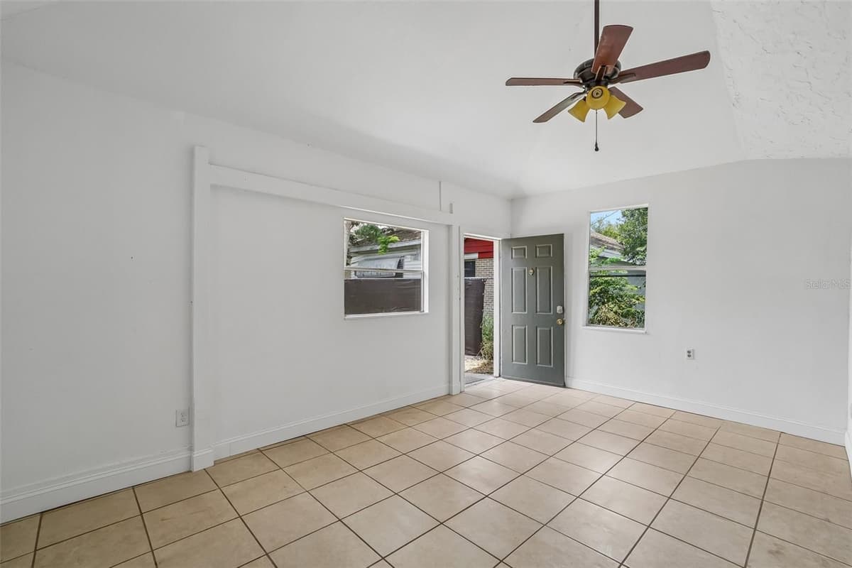 1533 ELM ROAD — photo 39 of 55