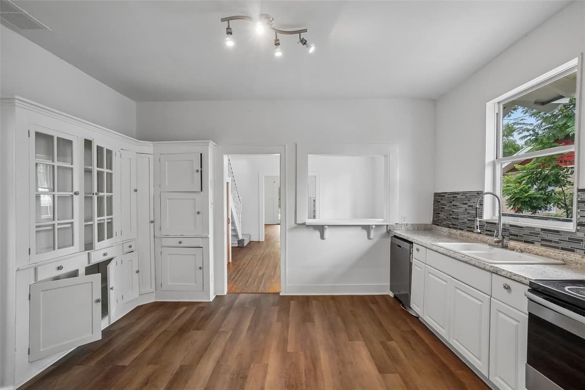 1533 ELM ROAD — photo 18 of 55
