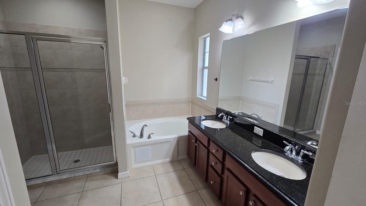 314 WINTERSIDE DRIVE — photo 10 of 13