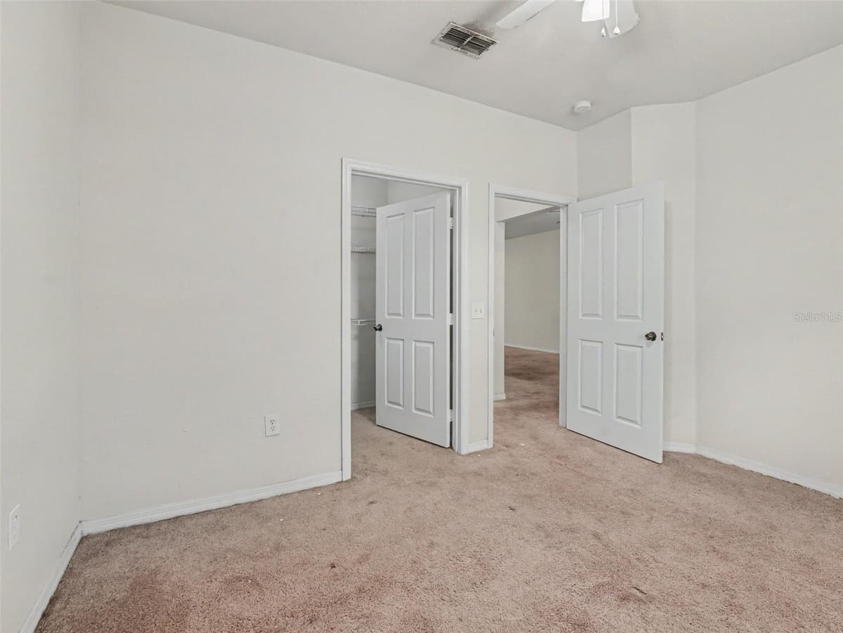 8003 HEMINGWAY CIRCLE — photo 21 of 33