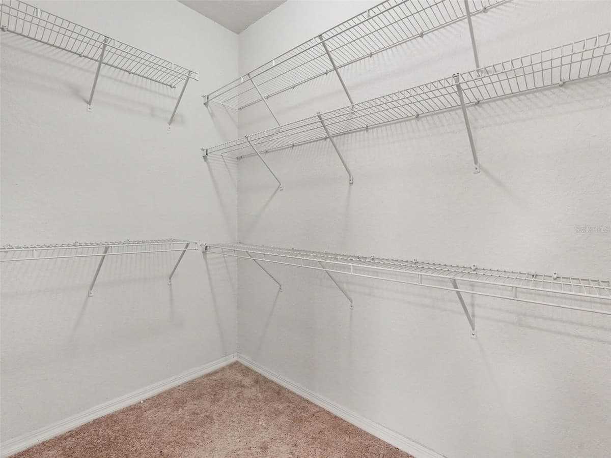 8003 HEMINGWAY CIRCLE — photo 22 of 33