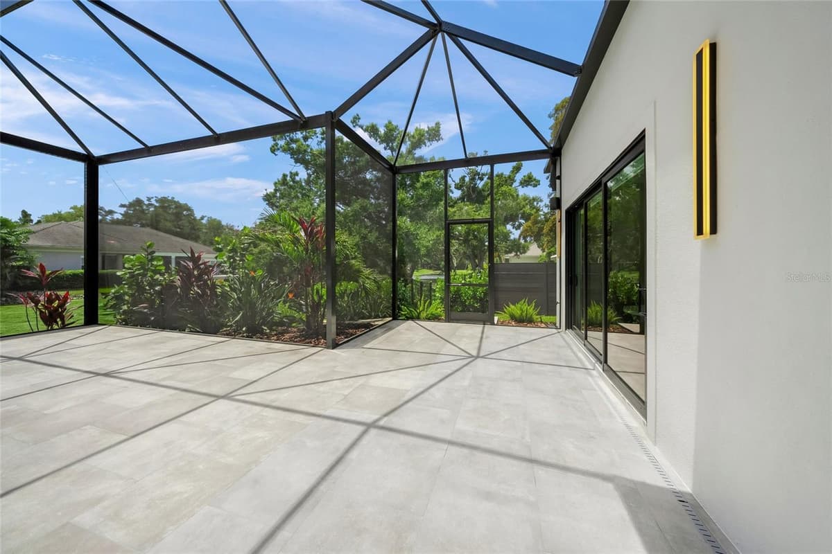 1555 EASTBROOK DRIVE — photo 56 of 93