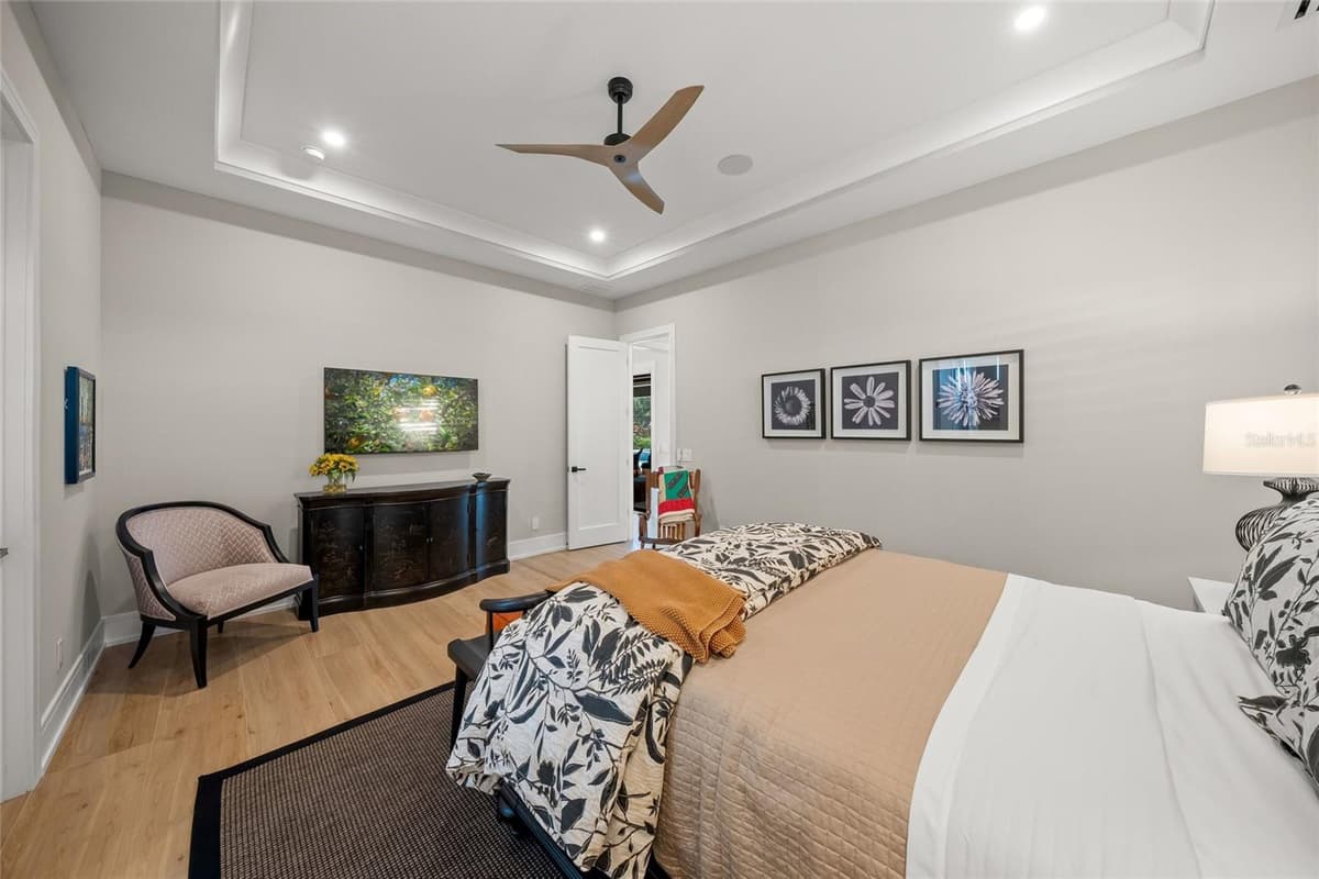 1555 EASTBROOK DRIVE — photo 33 of 93