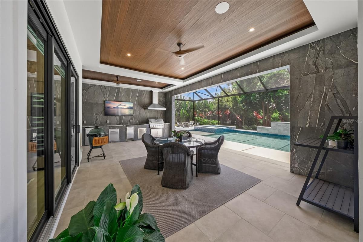 1555 EASTBROOK DRIVE — photo 45 of 93