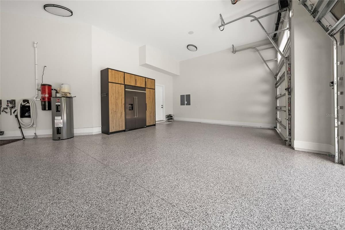 1555 EASTBROOK DRIVE — photo 44 of 93