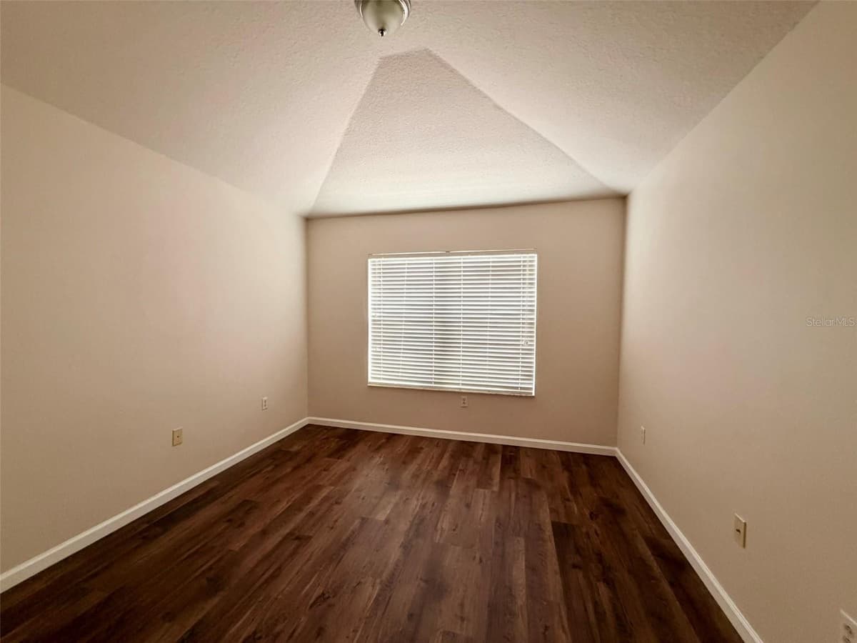 26544 CASTLEVIEW WAY — photo 37 of 43