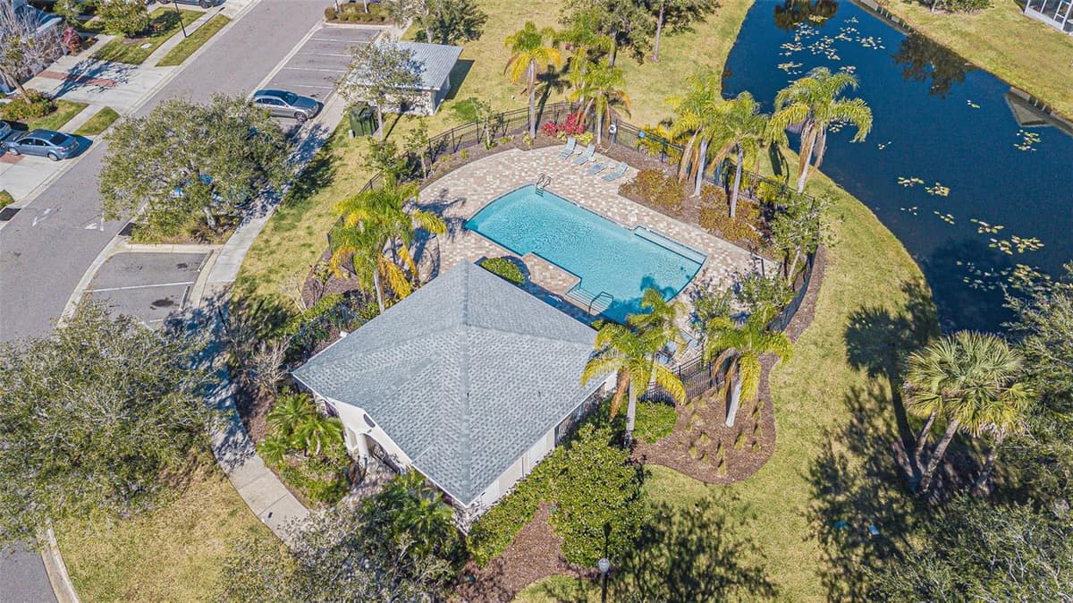 26544 CASTLEVIEW WAY — photo 13 of 43