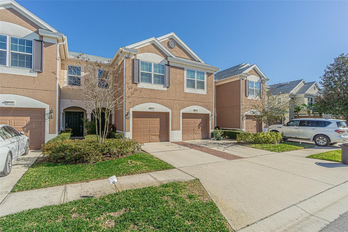 26544 CASTLEVIEW WAY — photo 2 of 43