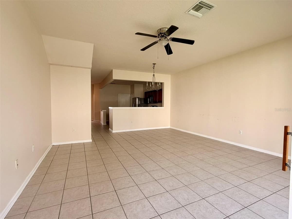 26544 CASTLEVIEW WAY — photo 20 of 43