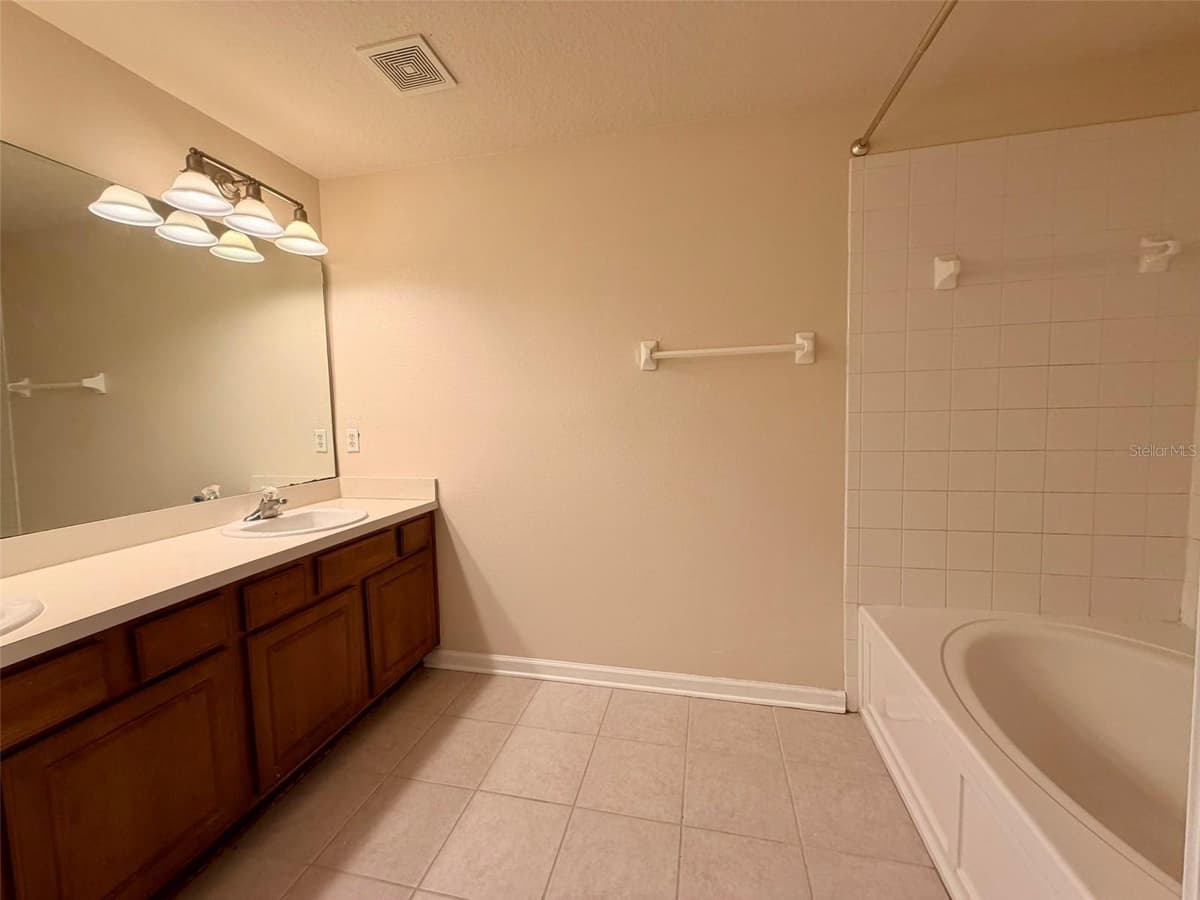26544 CASTLEVIEW WAY — photo 32 of 43