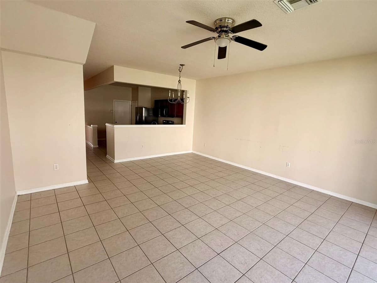 26544 CASTLEVIEW WAY — photo 18 of 43