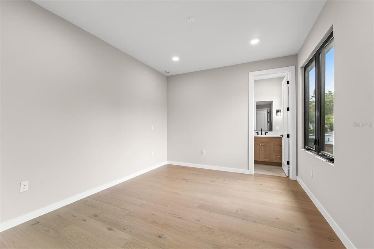 106 KING STREET — photo 44 of 56