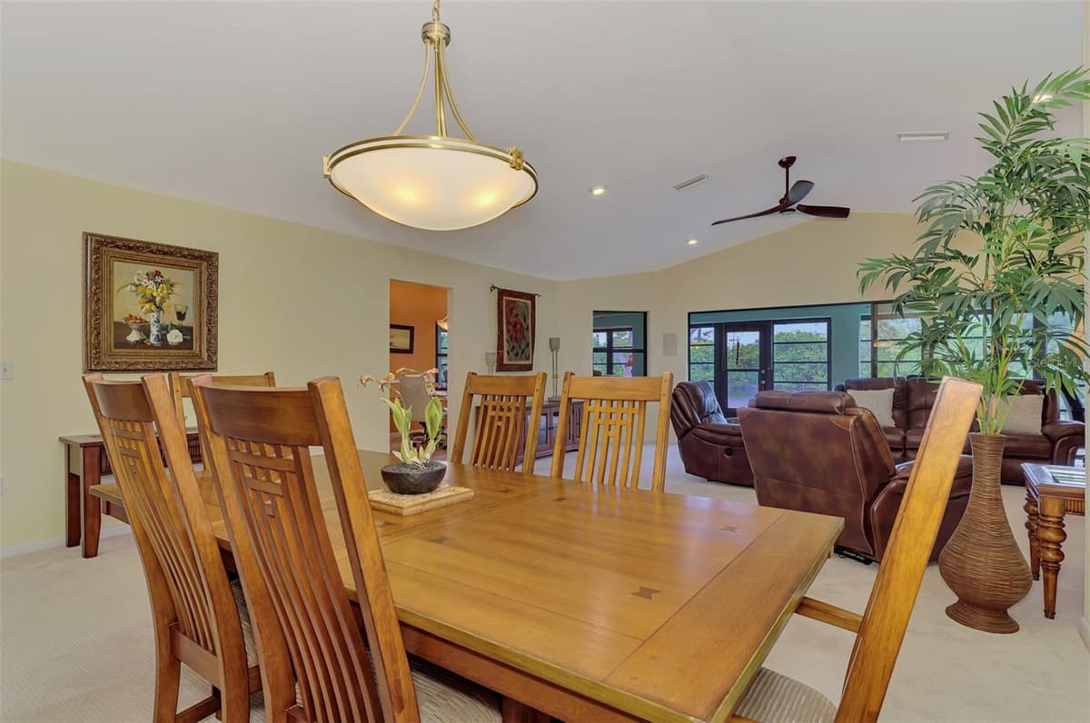 1934 COVE POINTE DRIVE — photo 14 of 82