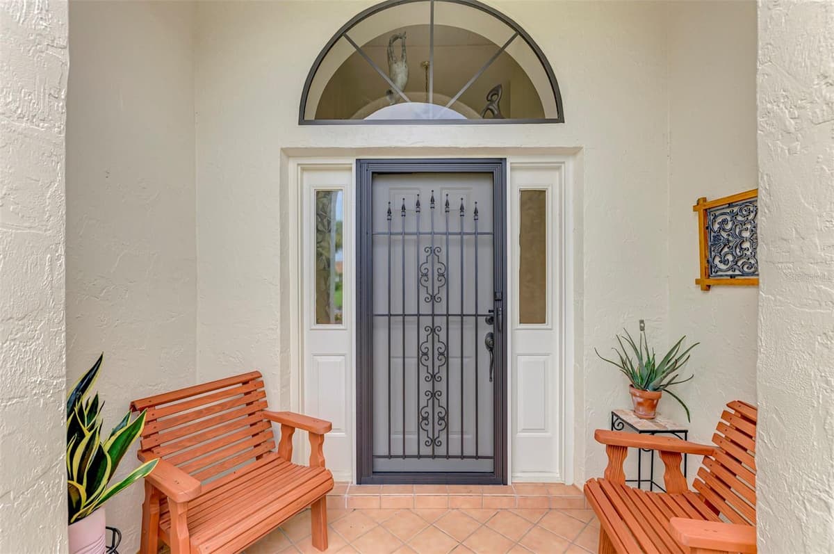 1934 COVE POINTE DRIVE — photo 6 of 82