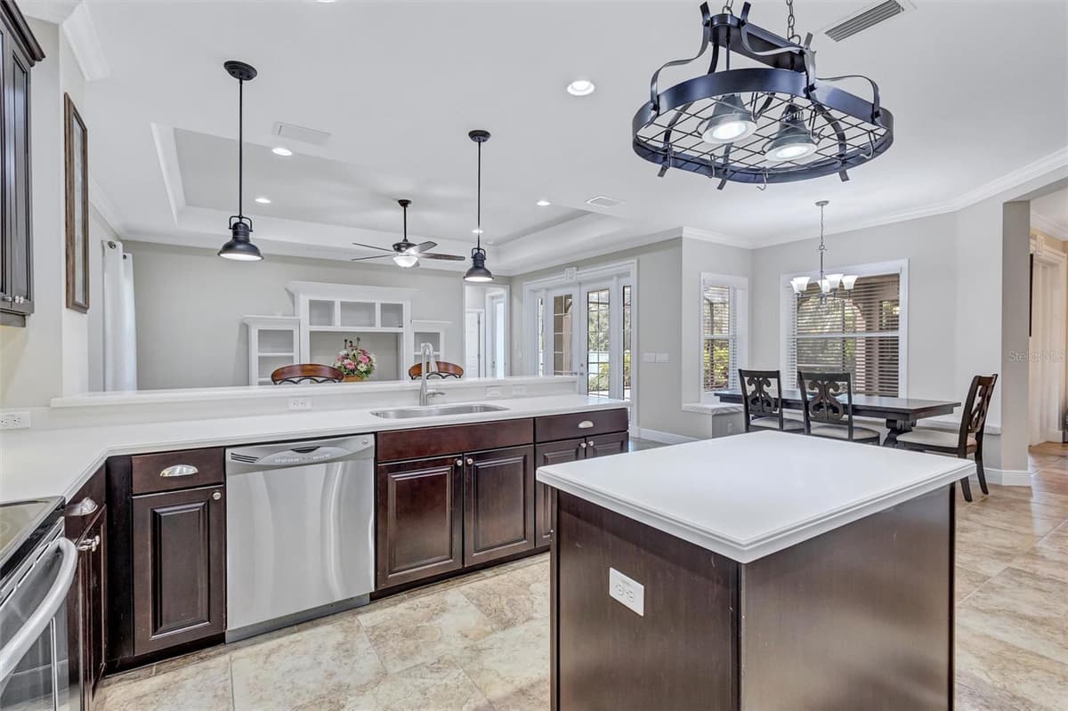 1436 HICKORY VIEW CIRCLE — photo 13 of 55