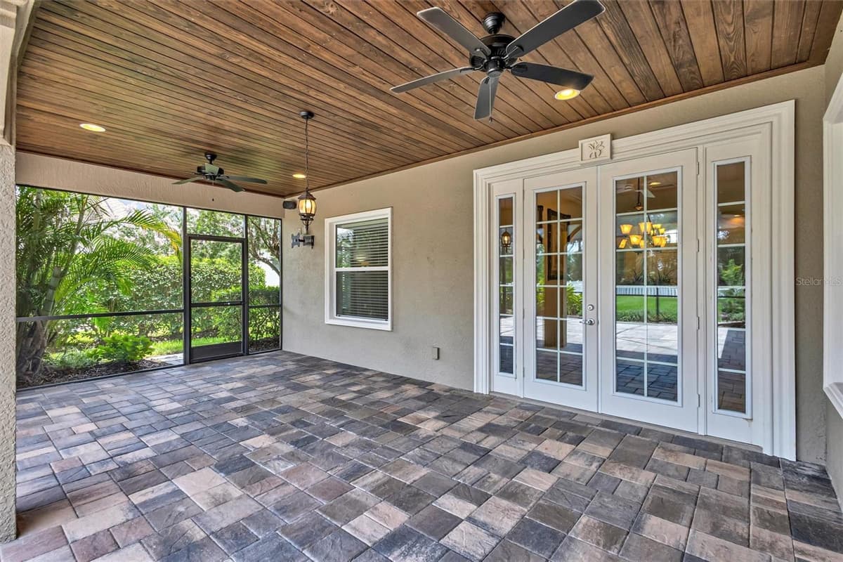 1436 HICKORY VIEW CIRCLE — photo 4 of 55