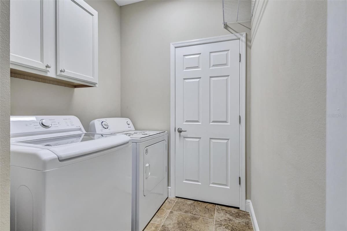 1436 HICKORY VIEW CIRCLE — photo 36 of 55