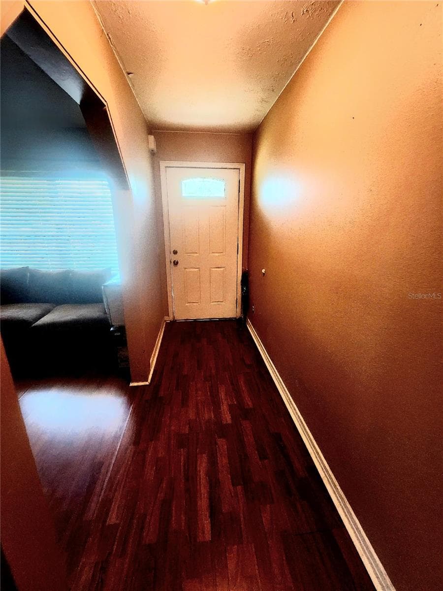 10538 DOVE LANE — photo 2 of 23