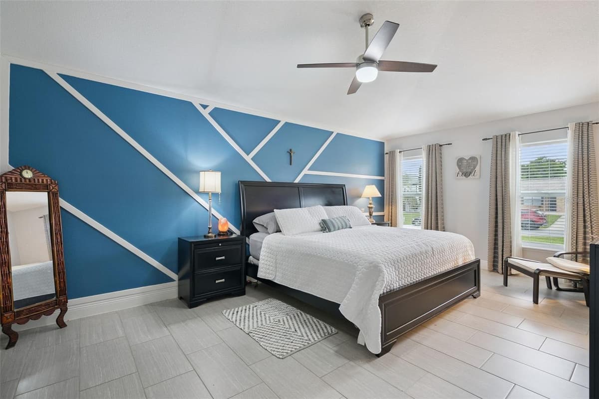 523 GASPAR AVENUE — photo 19 of 37