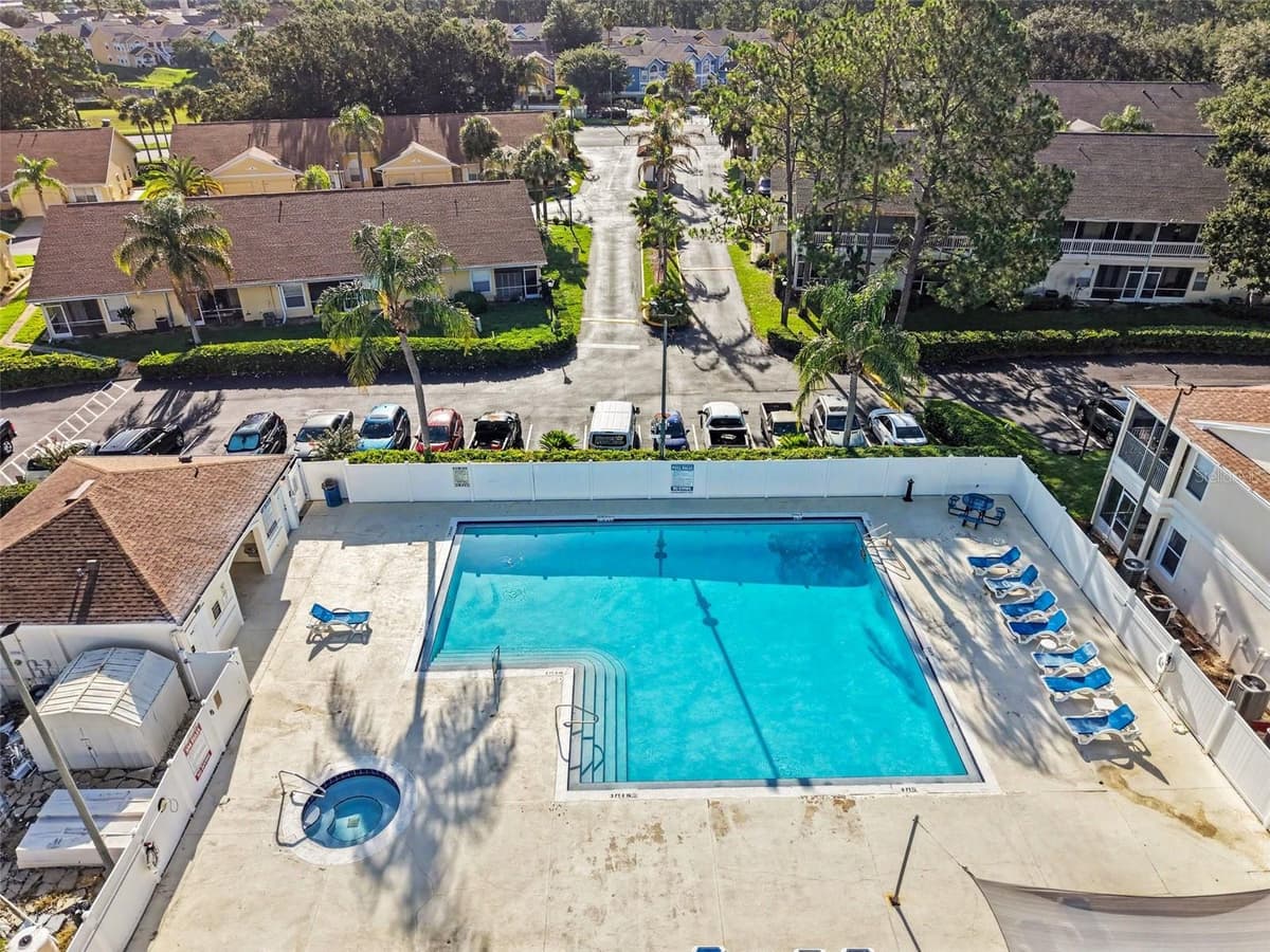 3200 SABAL PALMS COURT — photo 29 of 33