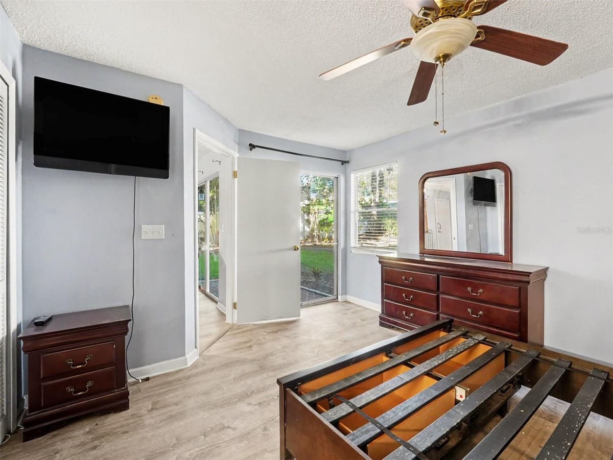 3200 SABAL PALMS COURT — photo 13 of 33