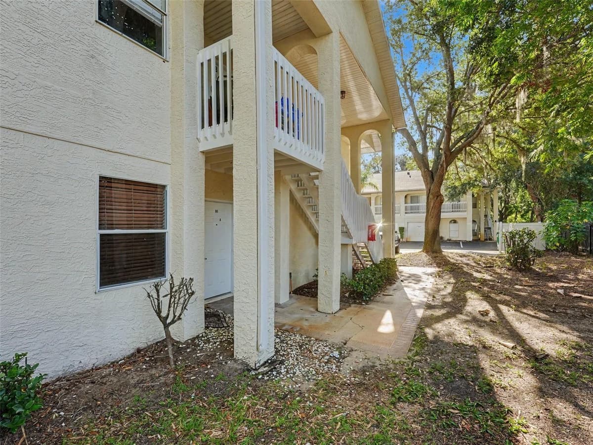3200 SABAL PALMS COURT — photo 27 of 33