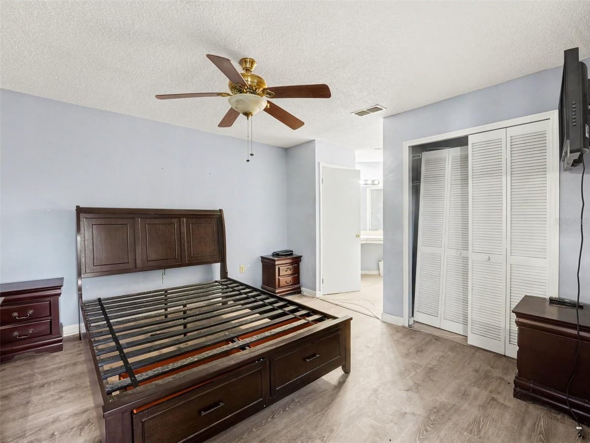 3200 SABAL PALMS COURT — photo 14 of 33