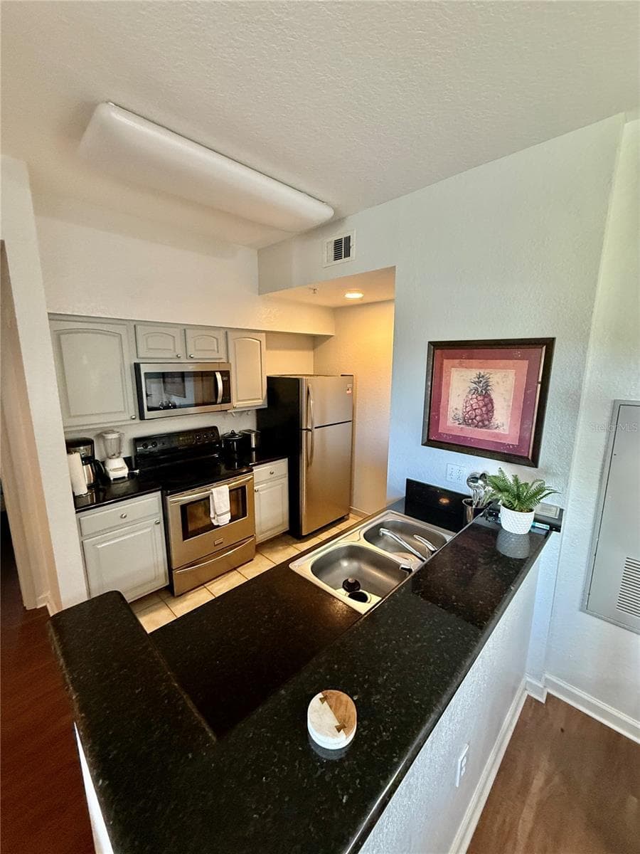 8112 POINCIANA BOULEVARD — photo 14 of 23