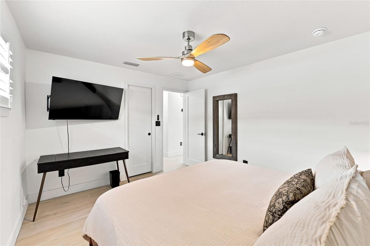 6241 TANGLEWOOD DRIVE — photo 35 of 72