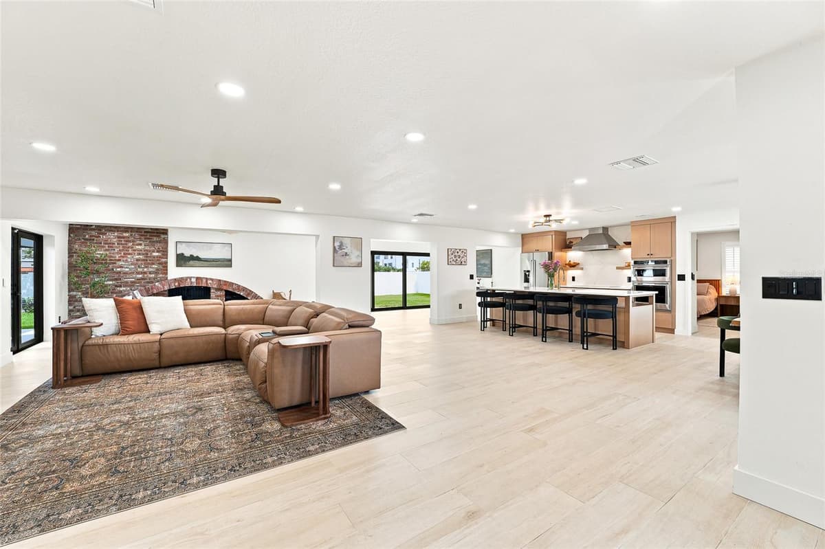 6241 TANGLEWOOD DRIVE — photo 2 of 72
