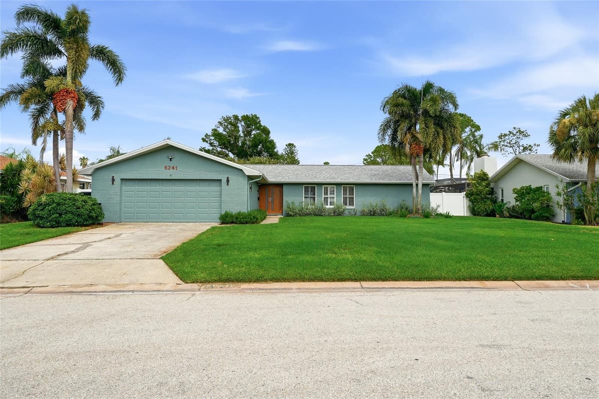 6241 TANGLEWOOD DRIVE — photo 39 of 72