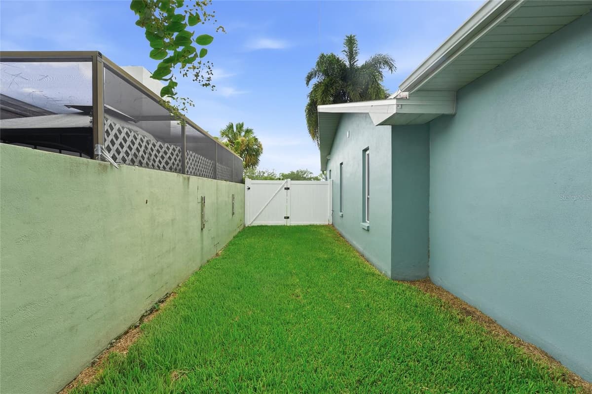 6241 TANGLEWOOD DRIVE — photo 50 of 72