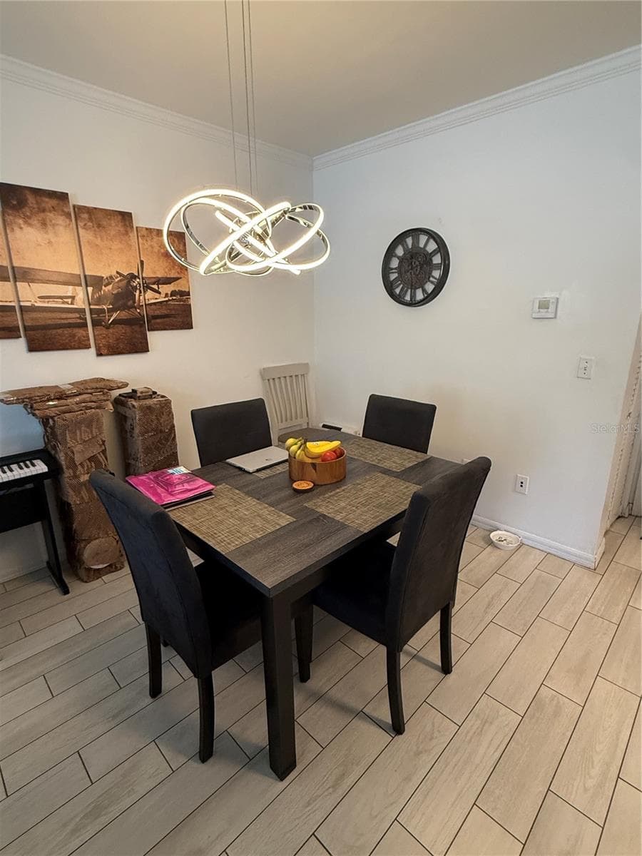 705 CENTERVALE DRIVE — photo 6 of 15