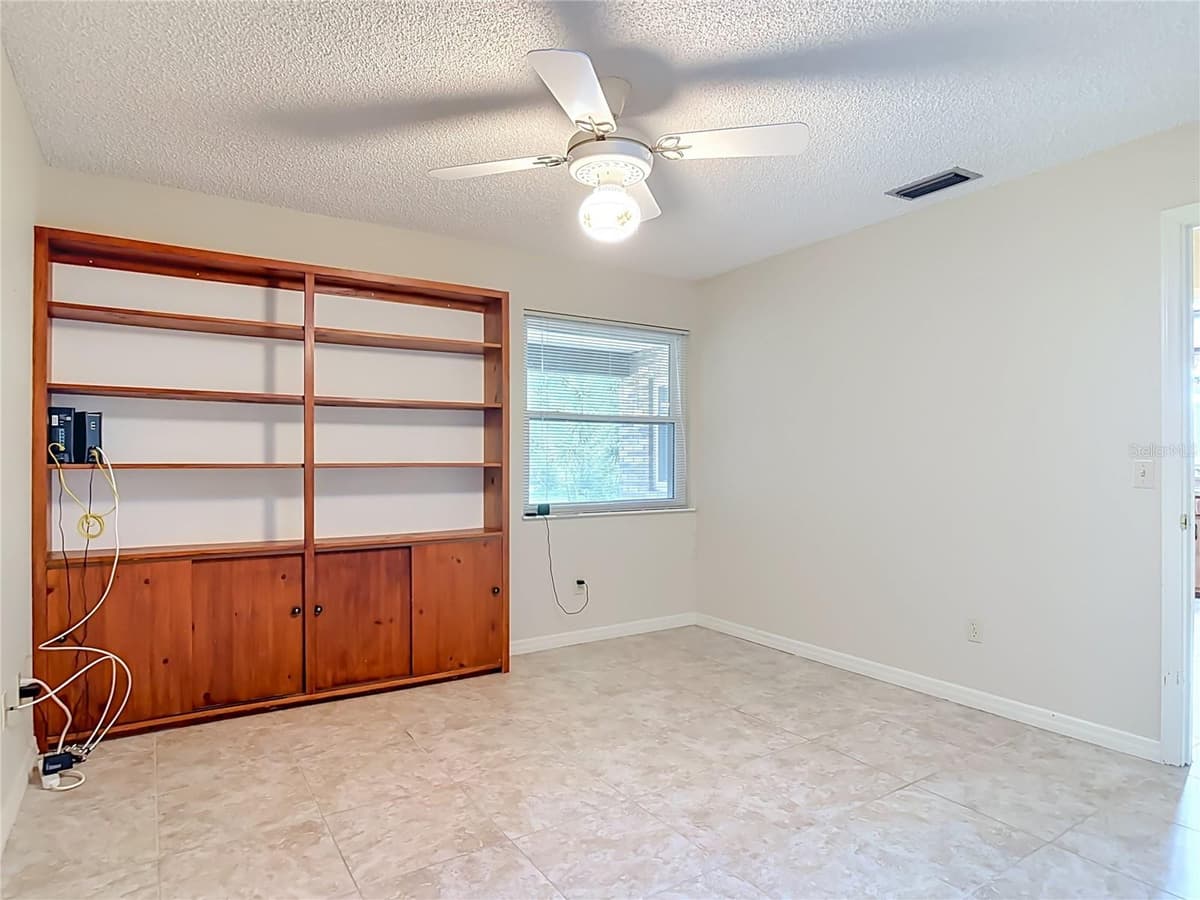474 OAKWOOD AVENUE — photo 31 of 65